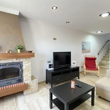 Ferienhaus Fuer 7 Personen Ca 110 Qm In Nerja, Andalusien Costa Del Sol * Nerja