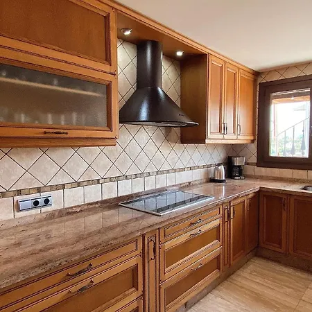 Ferienhaus Fuer 7 Personen Ca 110 Qm In Nerja, Andalusien Costa Del Sol Nerja